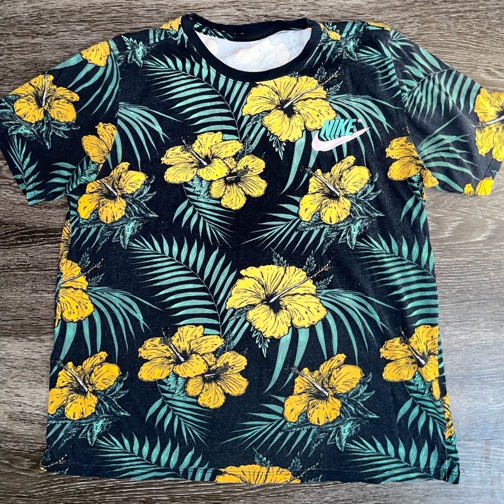 Men’s Nike T shirts